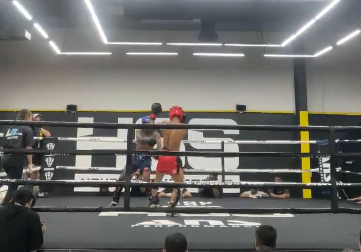 Petarung Marinir! Erwin Simangunsong Juara 1 Kick Boxing Nasional
