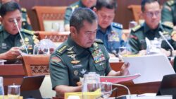 Panglima TNI dan Menhan RI Hadiri Raker dengan Komisi I DPR RI Bahas Penyesuaian Anggaran 2026