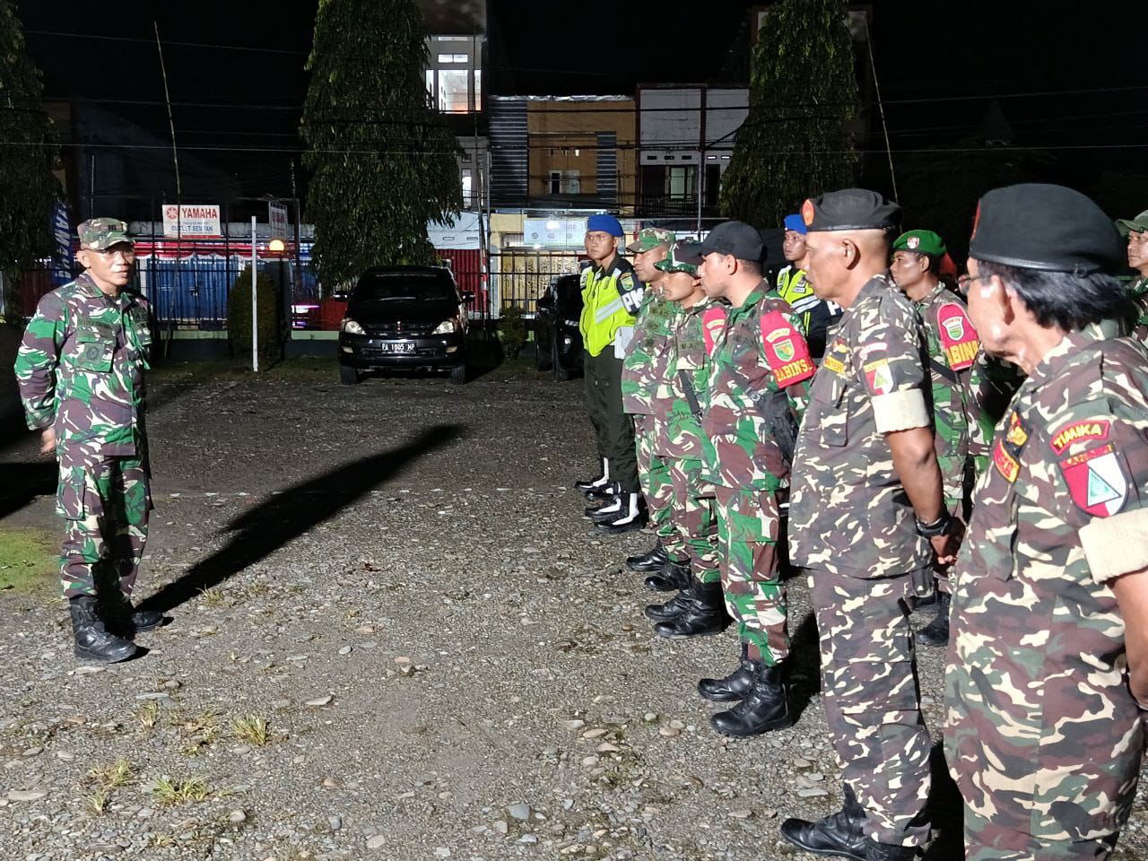 Bersama Anggota Banser dan Pemuda Kerukunan, Kodim 1710/Mimika Kembali Laksanakan Patroli Humanis Jaga Stabilitas Kamtibmas Wilayah