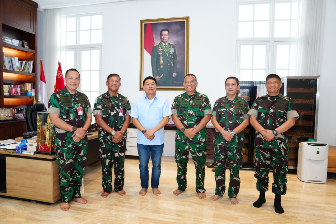 Mabes TNI Pererat Silaturahmi dengan Sesepuh Jenderal TNI (Purn) Dr. Moeldoko