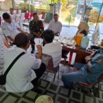 Pererat Sinergi, Babinsa Gelar Komsos Bersama Staf Desa Pererat Sinergi, Babinsa Gelar Komsos Bersama Staf Desa