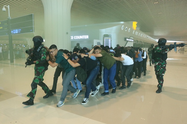 Lanud Sultan Hasanuddin Dukung Penuh Latihan Penanggulangan Keadaan Darurat (PKD) Bandara Sultan Hasanuddin