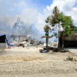 Enam Prajurit TNI Evakuasi Guru dan Warga di Tengah Kerusuhan Elelim