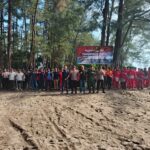 Peringati HUT TNI Ke-80, Koramil Samboja Gelar Aksi Bersih-Bersih Pantai Peringati HUT TNI Ke-80, Koramil Samboja Gelar Aksi Bersih-Bersih Pantai