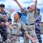 KKRI Bentuk Generasi Muda Cinta Bahari dan Tangguh Bela Negara di KRI Banjarmasin-592