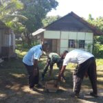 Satgas TMMD ke-126 Gelar Kegiatan Jum’at Bersih Bersama Warga Distrik Moraid