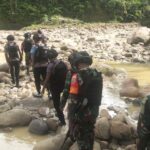 Aksi Sigap Prajurit Kodim 1715/Yahukimo Mengevakuasi Para Pendulang Emas Yang Menjadi Korban Pembunuhan oleh OPM di wilayah Yahukimo