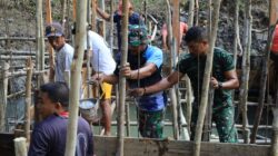 TNI Manunggal Air: Satgas TMMD Kodim 1505/Tidore Bangun Sumur Air Bersih Untuk Warga