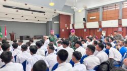 Prajurit Yonif 2 Marinir Sambut Calon Peserta Pendidikan Gapura Panca Waluya Batch VI dengan Semangat dan Disiplin