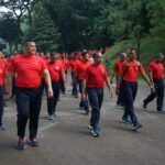 PRAJURIT YONIF 2 MARINIR IKUT MERIAHKAN OLAHRAGA BERSAMA DAN SYUKURAN HUT BRIGIF 1 MARINIR