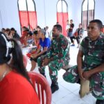 Di Tengah Kesibukan Membangun Desa, Satgas TMMD ke-126 Kodim 1505/Tidore Tak Lupa Ibadah Bersama Masyarakat