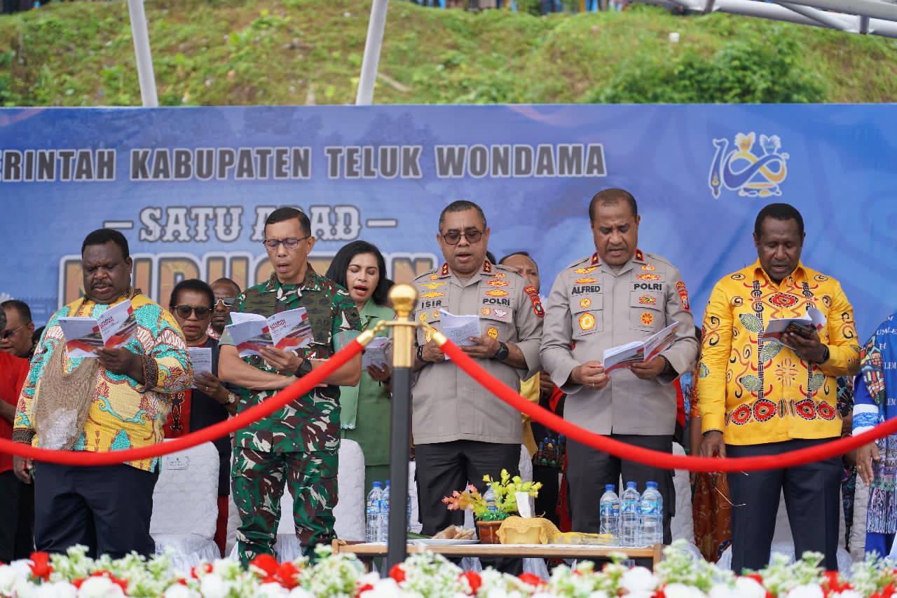 Pangdam XVIII/Kasuari Hadiri Perayaan 1 Abad Nubuatan I.S. Kijne di Tanah Papua : “Tebarkan Kasih, Tanamkan Semangat Persaudaraan”