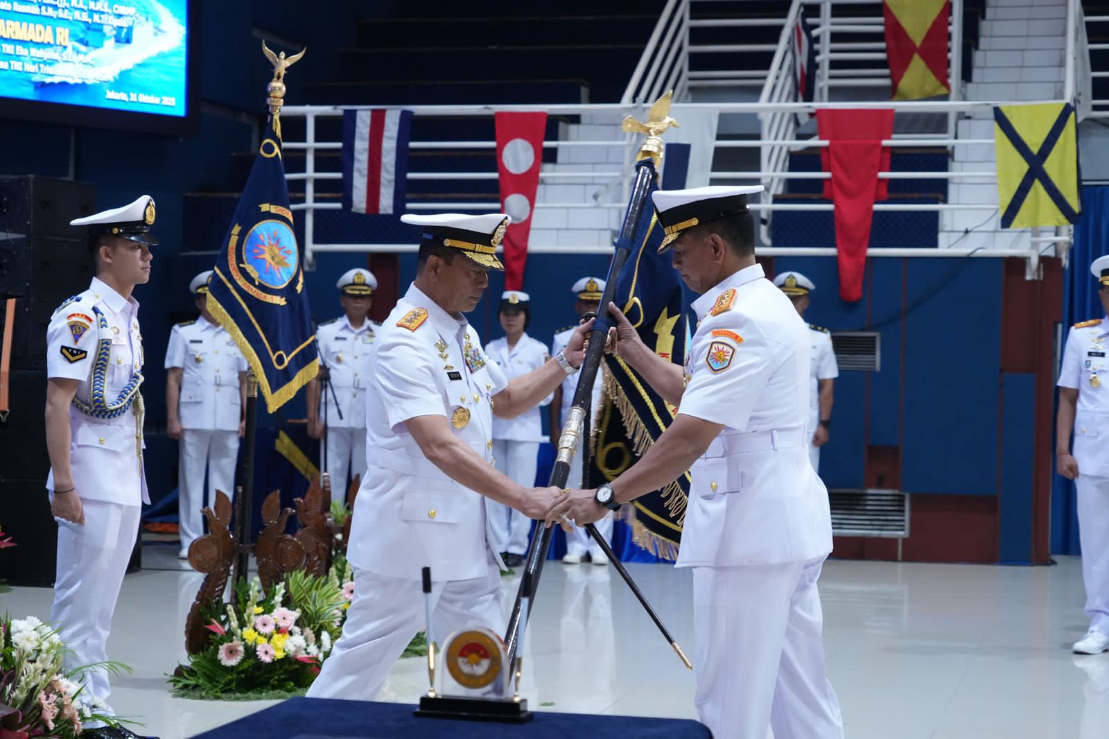 LAKSDA TNI DATO RUSMAN SN, S.E., M.Si., M.TR. OPSLA. RESMI JABAT PANGKOARMADA III, LANJUTKAN KEPEMIMPINAN KOARMADA III LAKSDA TNI DATO RUSMAN SN, S.E., M.Si., M.TR. OPSLA. RESMI JABAT PANGKOARMADA III, LANJUTKAN KEPEMIMPINAN KOARMADA III