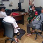 Wujudkan Keamanan Dan Ketertiban Di Wilayah Binaan, Babinsa Lakukan Komsos Bersama Aparatur Desa Wujudkan Keamanan Dan Ketertiban Di Wilayah Binaan, Babinsa Lakukan Komsos Bersama Aparatur Desa