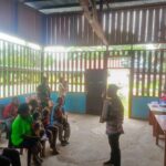 Satgas TMMD Ke-126 Bersama Puskesmas Sausapor Gelar Posyandu Anak di Kampung Bondek