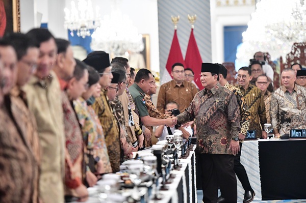 Panglima TNI Hadiri Rapat Kabinet Paripurna yang Dipimpin Presiden Prabowo