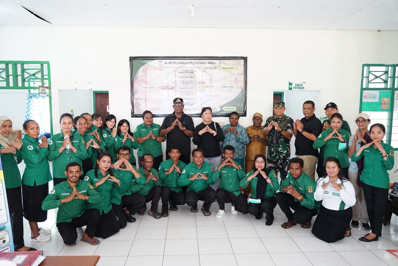 Wujud Sinergitas, Dandim 1710/Mimika Dampingi Bupati Timika Laksanakan Kunker ke Kampung Uta