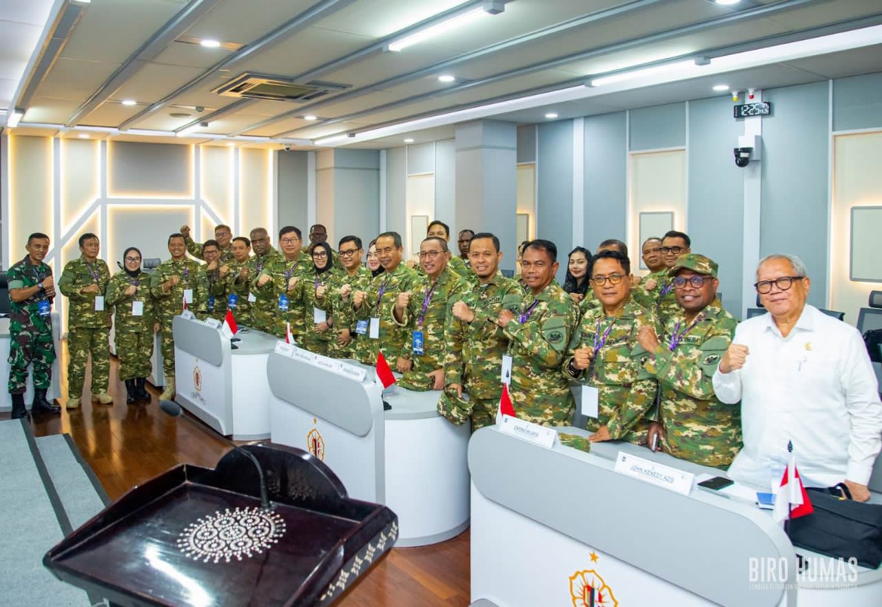 Wali kota Sorong Tingkatkan Kapasitas Kepemimpinan Lewat Pendidikan Lemhannas dan NUS Singapura