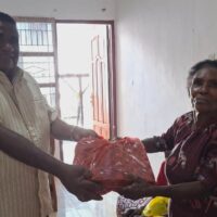 Salurkan Bantuan Sembako dari Presiden RI untuk Lansia di Ayamaru Utara Timur, Warga Maybrat Sambut Penuh Syukur