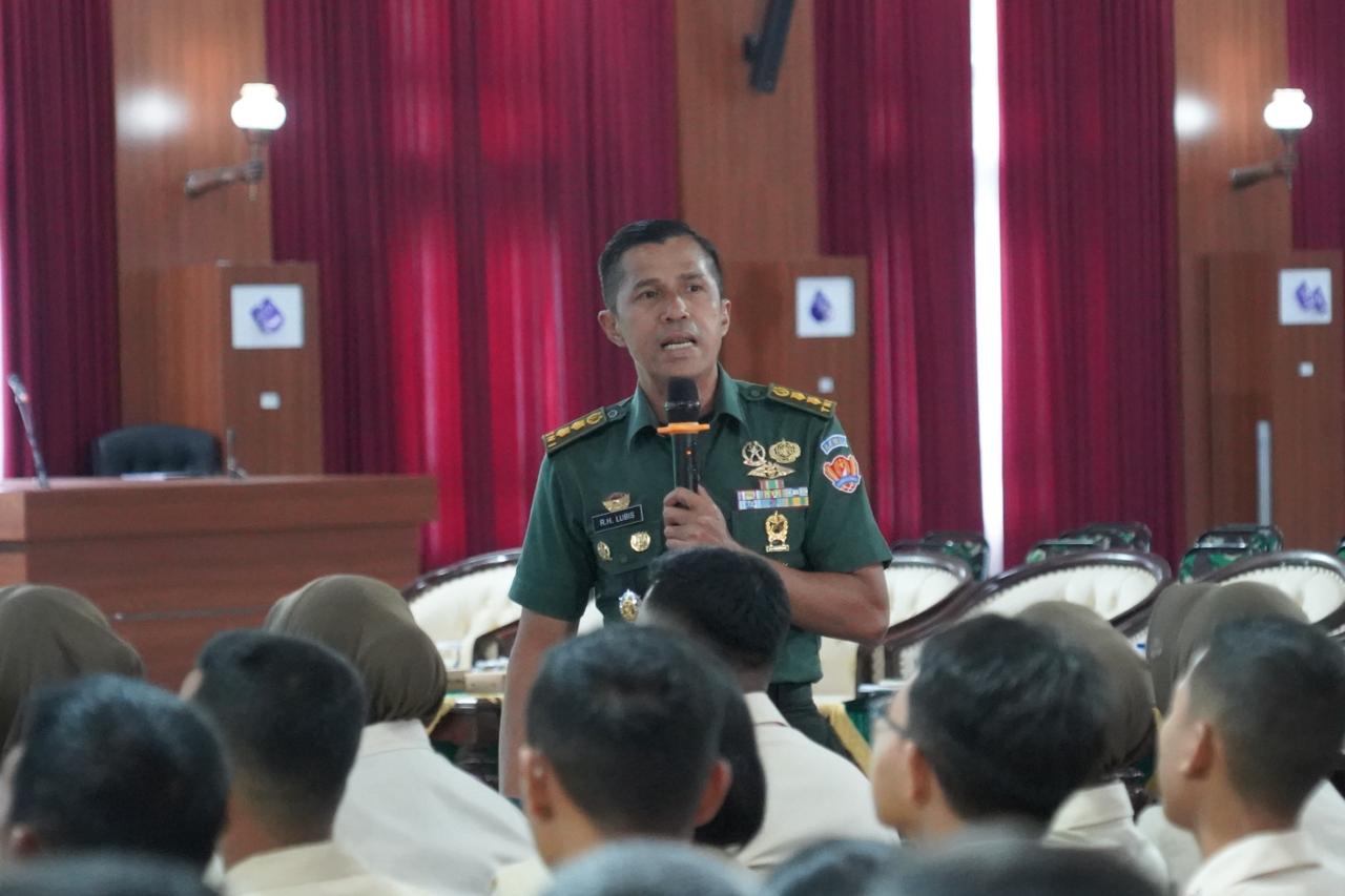 Gubernur Akmil Berikan Penyuluhan P4GN kepada Organik Akademi Militer