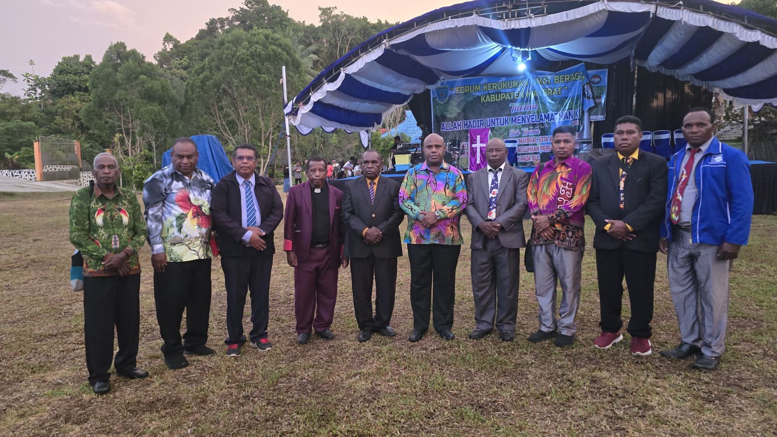 FKUB Maybrat Gelar KKR Besar: Persatuan, Iman, dan Keamanan Daerah Jadi Seruan Utama Menjelang Natal