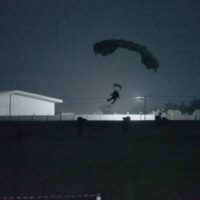 Puluhan Prajurit Pasukan Payung TNI Laksanakan Penerjunan KDOL, Siapkan Drop Zone di Morowali