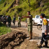 Wakil Panglima TNI Tinjau Pengungsi Banjir di Takengon dan Pidie Jaya