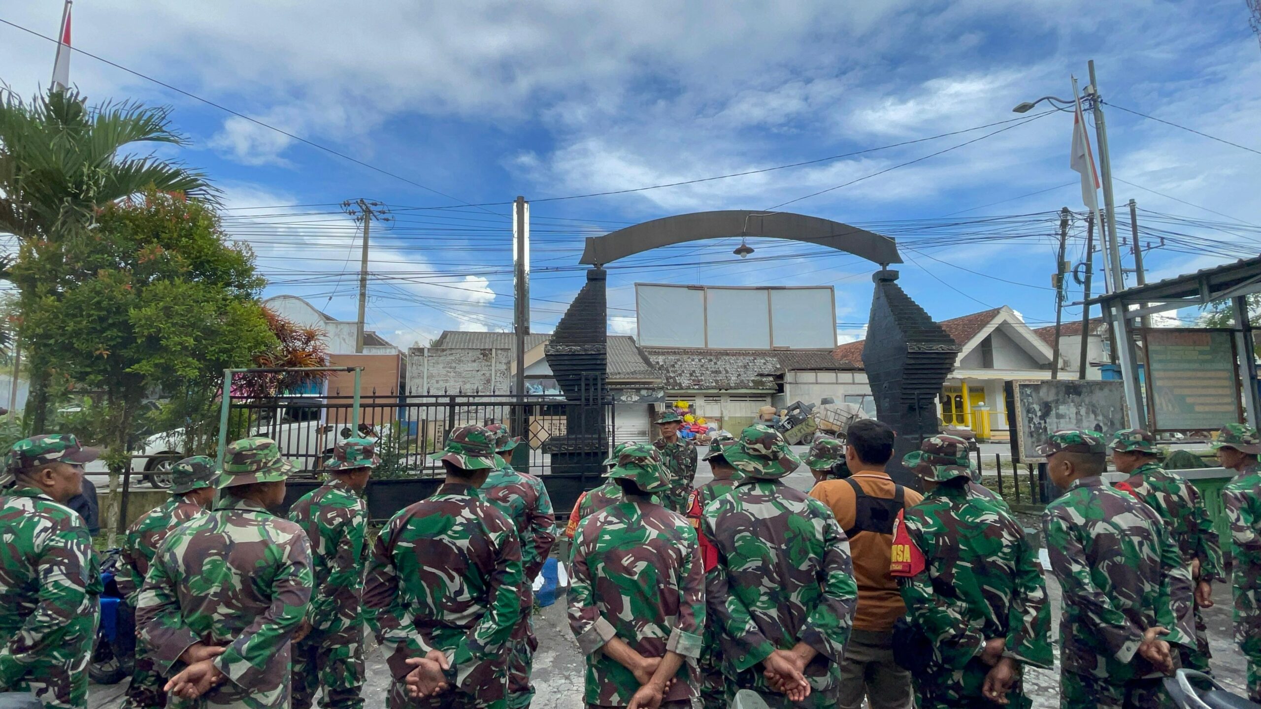 Kodim 0821 Lumajang Kerahkan Personel, Percepatan Pemulihan Pascabencana Semeru Dimaksimalkan