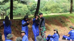 Pelatih Yonif 2 Marinir Berikan Bekal Ilmu Medan Membaca Peta kepada Siswa Siswi Ombudsman T.A. 2025