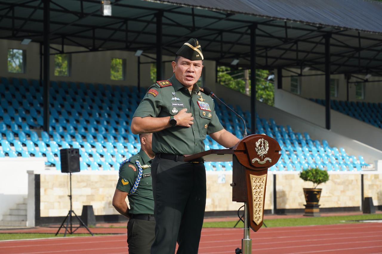 Gubernur Akmil Pimpin Upacara Tujuh Belasan Tegaskan Keteladanan Jenderal Sudirman Gubernur Akmil Pimpin Upacara Tujuh Belasan Tegaskan Keteladanan Jenderal Sudirman