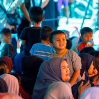 Panglima TNI Dampingi Presiden RI Tinjau Posko Pengungsian dan Dapur Lapangan di Padang Pariaman