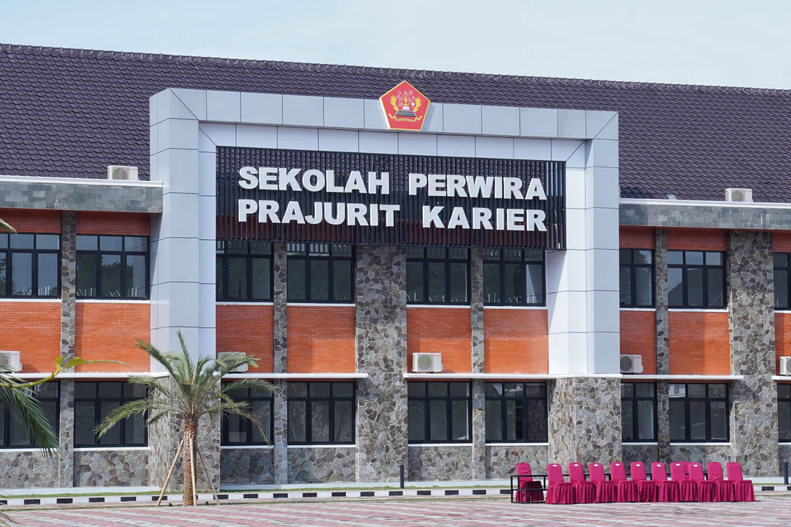 Panglima TNI Dampingi Menhan Resmikan Sarpras Dik Pa PK TNI di Kodiklat TNI Serpong Panglima TNI Dampingi Menhan Resmikan Sarpras Dik Pa PK TNI di Kodiklat TNI Serpong