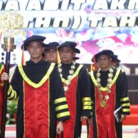 Gubernur Akmil Hadiri Wisuda Sarjana Terapan 380 Pama Abituren Akmil TA 2025