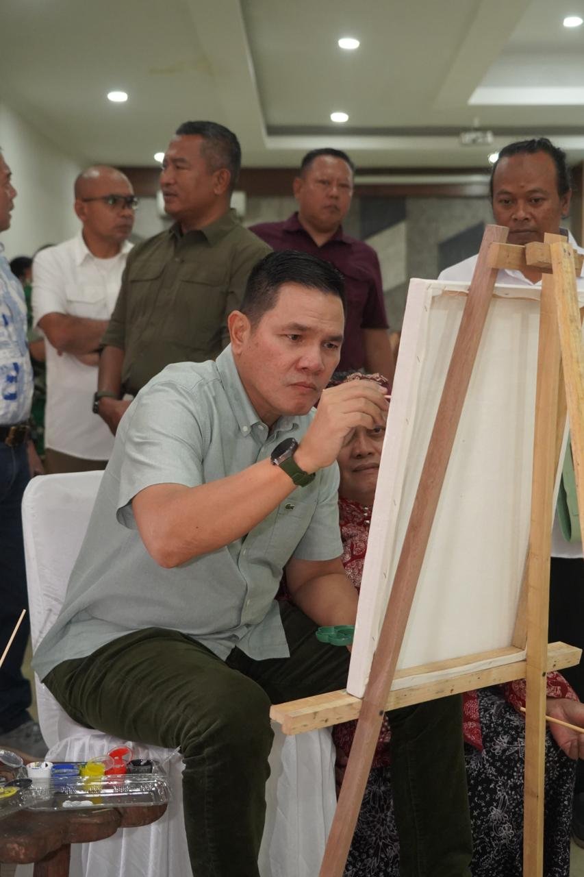 Hari Bakti Taruna 2026, Gubernur Akmil Apresiasi Kreativitas Taruna melalui Lomba Melukis dan Esai