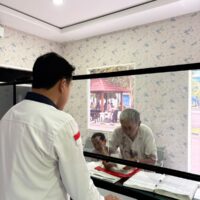 Mengikis Jarak Psikologis Polisi dan Warga