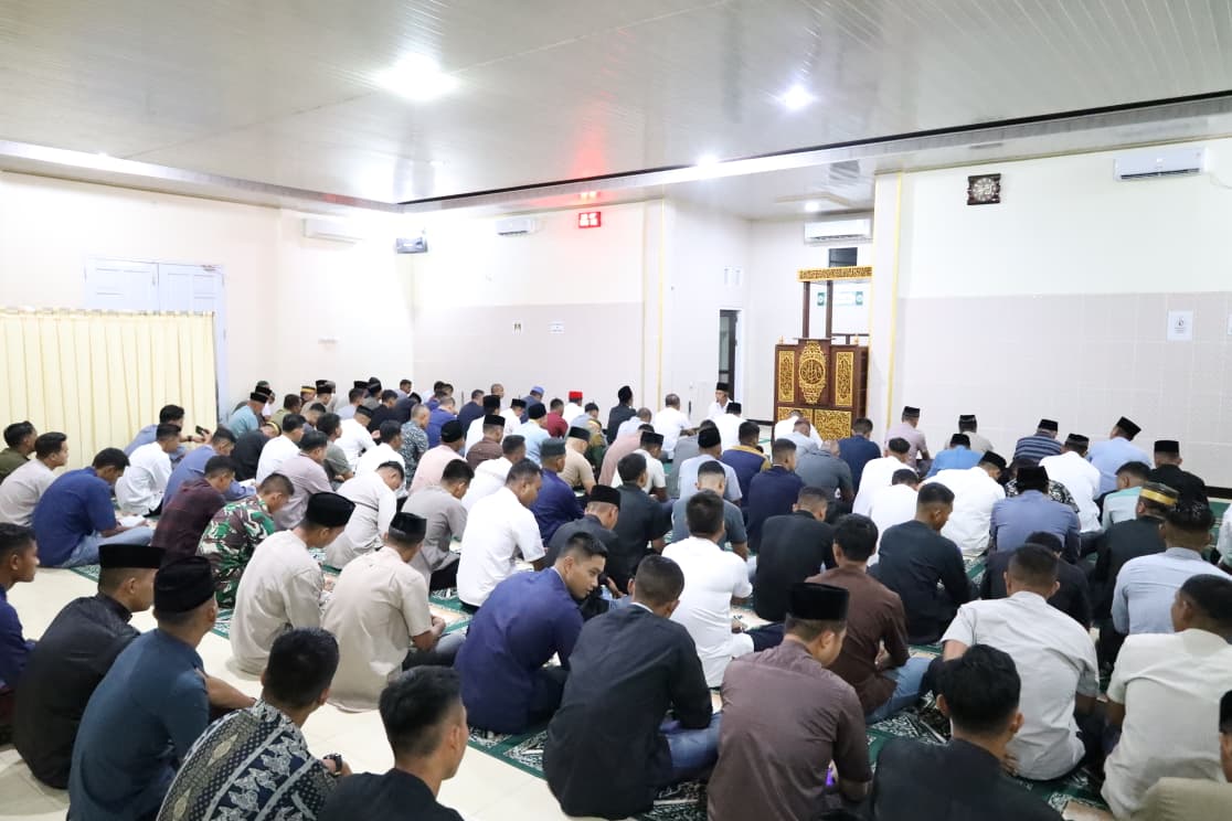 Sebagai Bentuk Empati, Kodaeral XIII Gelar Doa Bersama Untuk Prajurit Marinir Yang Gugur Sebagai Bentuk Empati, Kodaeral XIII Gelar Doa Bersama Untuk Prajurit Marinir Yang Gugur