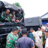 Panglima TNI Silaturahmi Awal Ramadhan Bersama Ustadz Adi Hidayat di Pangandaran