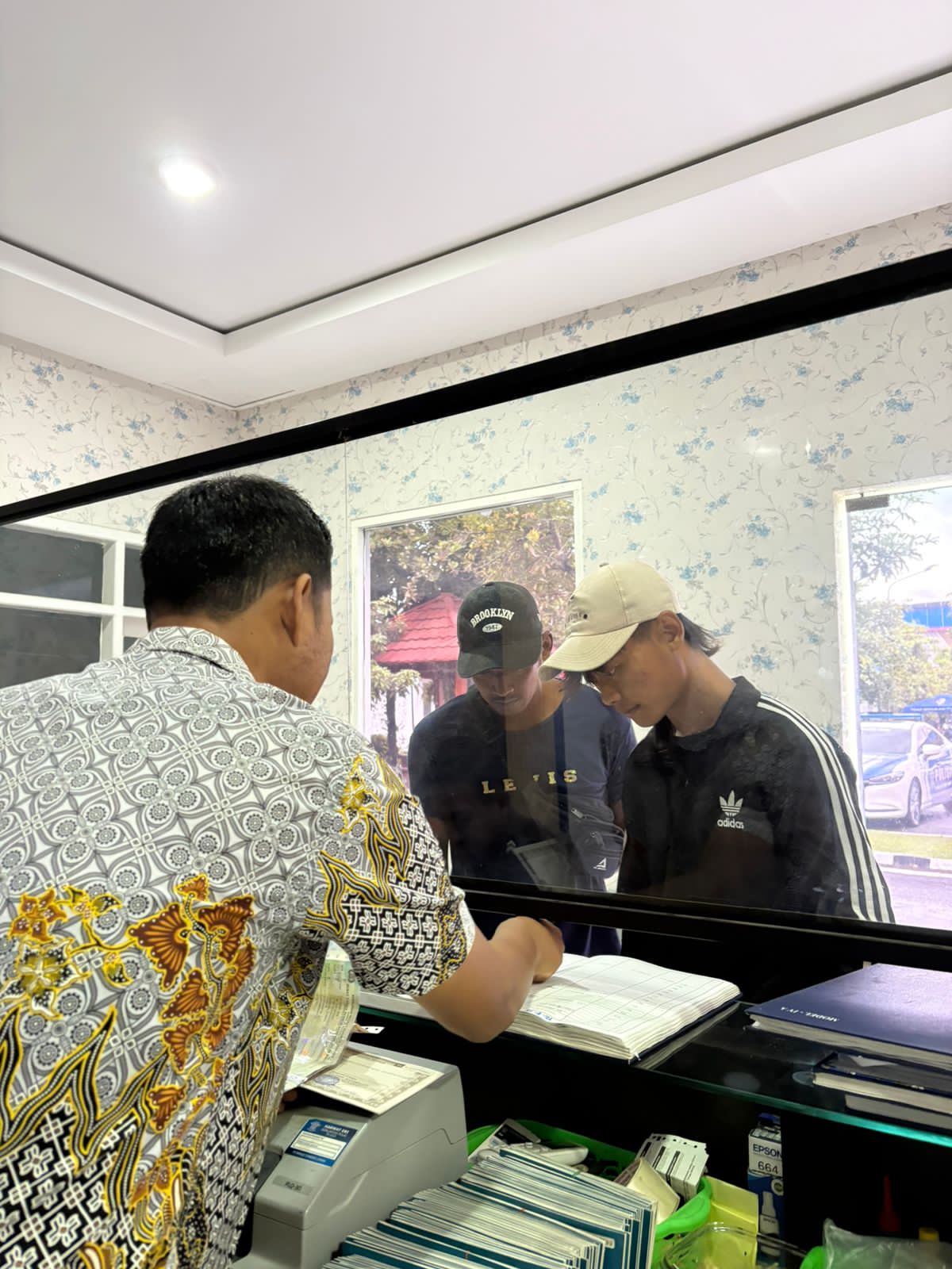 Polres Tuban Dorong Kesadaran Lalu Lintas Lewat Program Polantas Menyapa