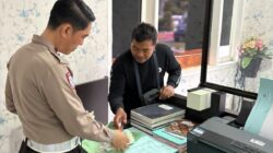 Pelayanan Tanpa Jarak, Satlantas Tuban Sapa Warga di Ruang Publik