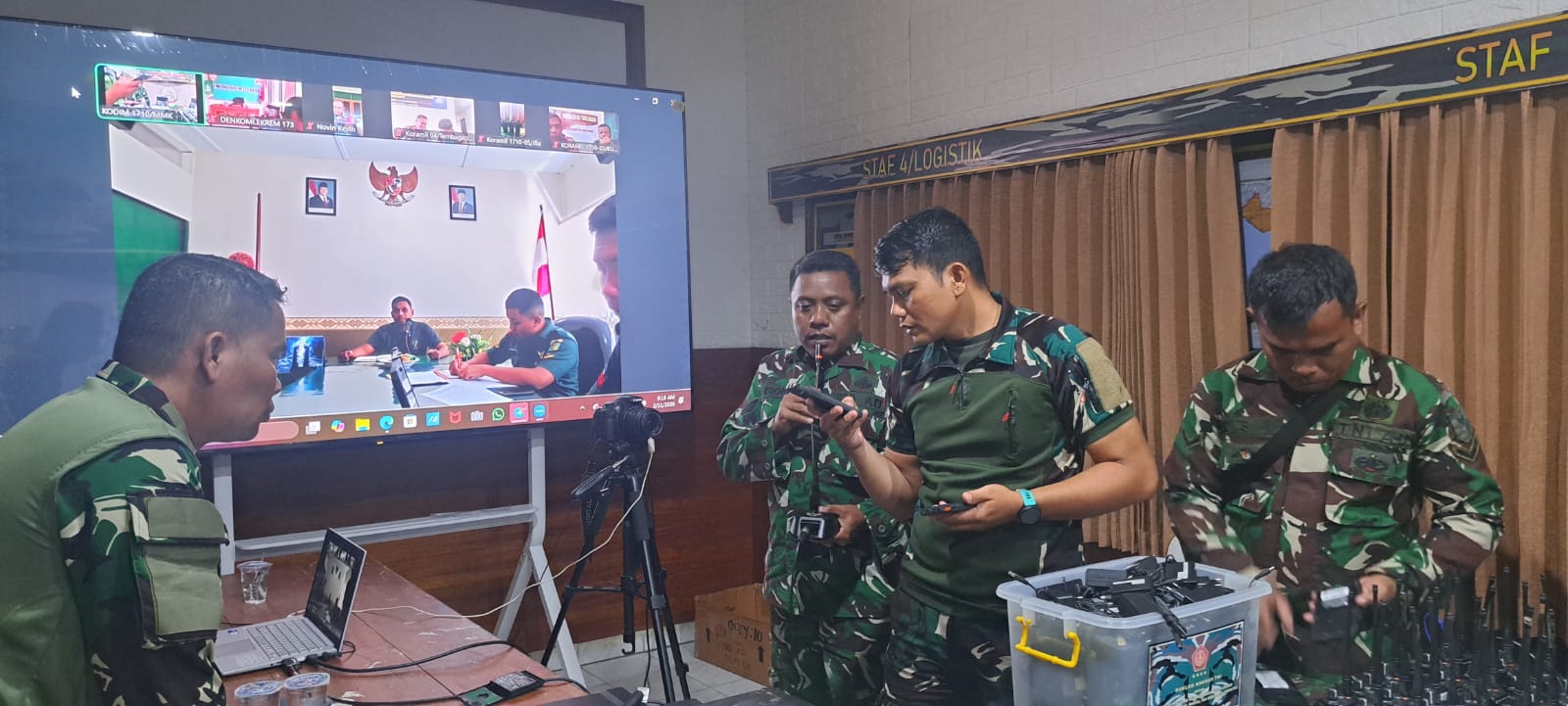 Pastikan Kesiapan Alat Komunikasi, Kodim 1710/Mimika Ikuti Vicon dengan Komlekdam XVII/Cenderawasih