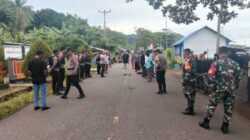 Personel Koramil 1505-04/Oba dan Polsek Oba Amankan Aksi Demo Warga