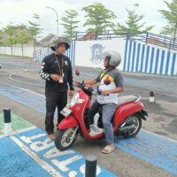 Polres Tuban Kedepankan Pendekatan Humanis Lewat Polantas Menyapa