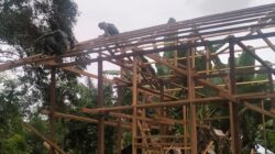 Bulan Puasa Tak Mengurangi Semangat Pengabdian, Satgas TMMD Wiltas Ke-127 Terus Kebut Pengerjaan RTLH