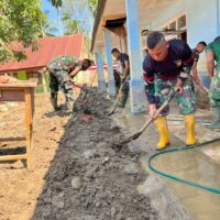 TNI AD Terjun Langsung Pulihkan Sekolah Terdampak Bencana di Aceh Tengah