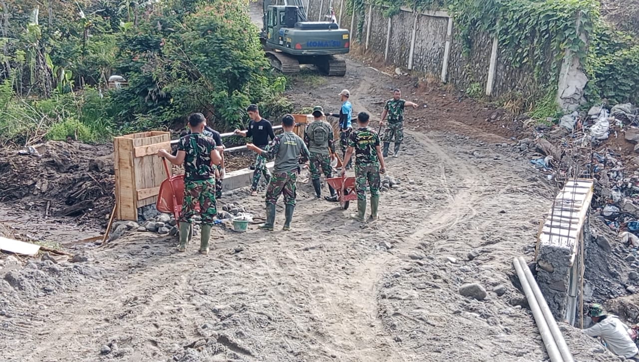 TNI AD Percepat Pemulihan Pascabencana, Infrastruktur Vital di Permata Capai 60 Persen TNI AD Percepat Pemulihan Pascabencana, Infrastruktur Vital di Permata Capai 60 Persen