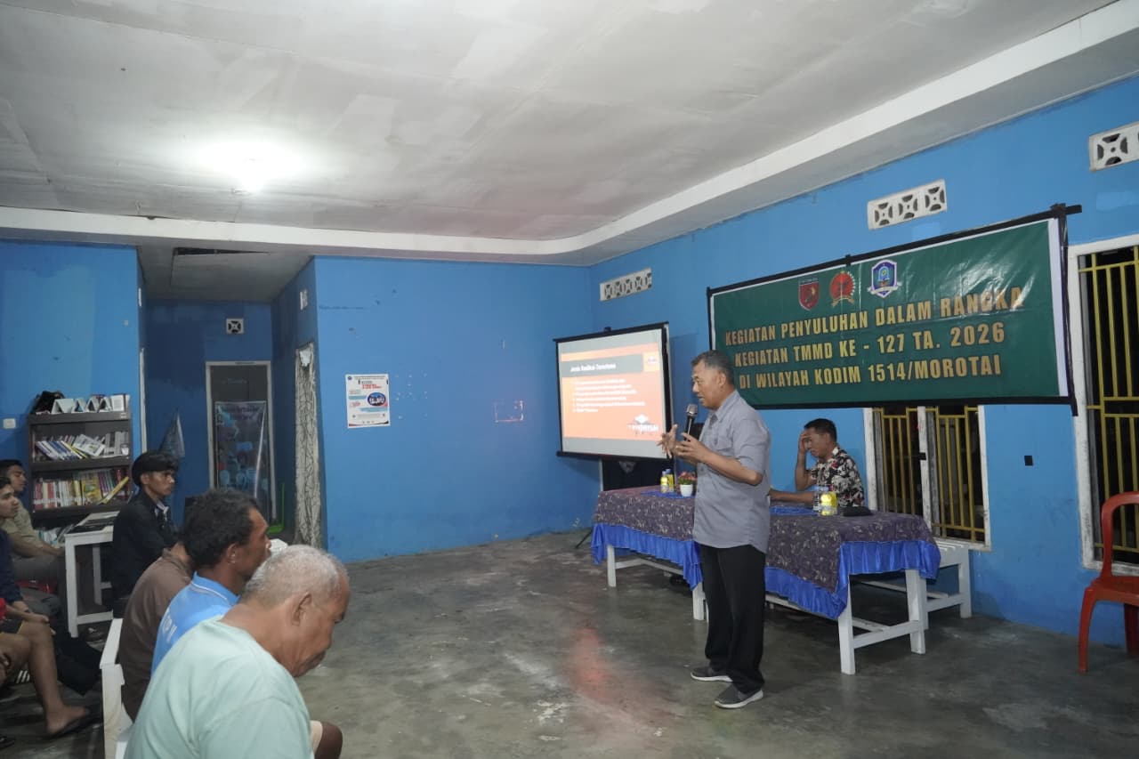 Satgas TMMD Ke-127 Kodim 1514/Morotai Gelar Penyuluhan Bahaya Radikalisme dan Kesehatan di Daruba Pantai Satgas TMMD Ke-127 Kodim 1514/Morotai Gelar Penyuluhan Bahaya Radikalisme dan Kesehatan di Daruba Pantai