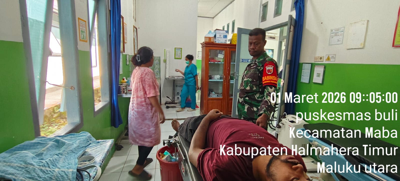 Peduli Warga Binaan, Babinsa Kodim 1505/Tidore Sambangi Warga Sakit