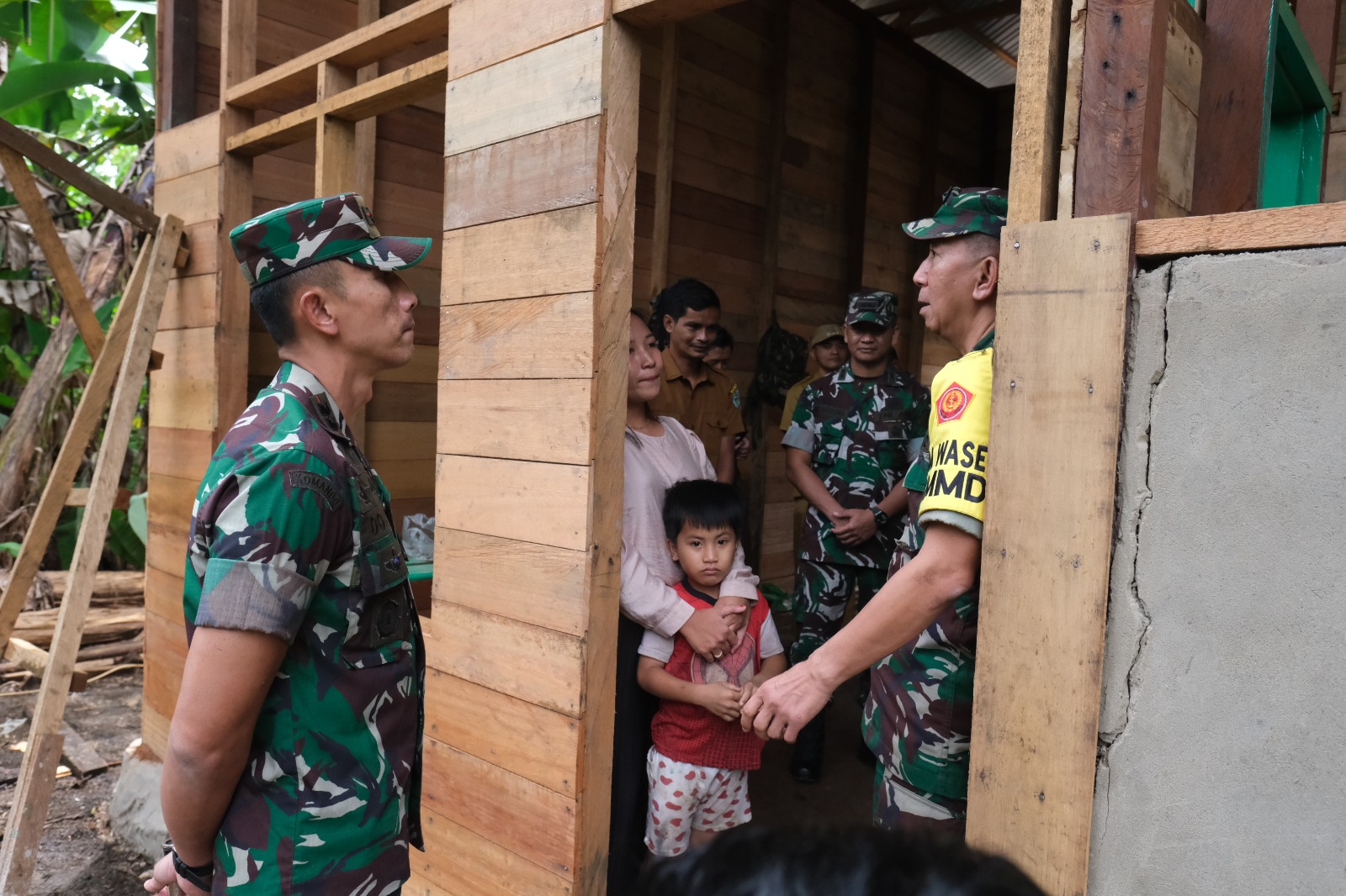 Tim Wasev Sterad Tinjau Progres RTLH di Kampung Linggang Amer, Warga Haru dan Sampaikan Terima Kasih