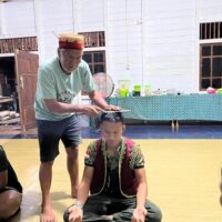 Tradisi dan Kebersamaan Satukan Satgas TMMD dengan Warga Tering Lama