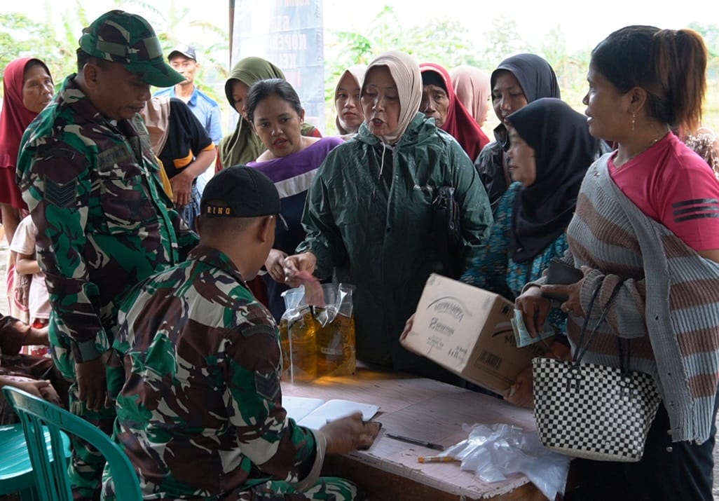 Bazar Ramadhan Kodim Bojonegoro di Sumodikaran Ludes Diserbu Warga